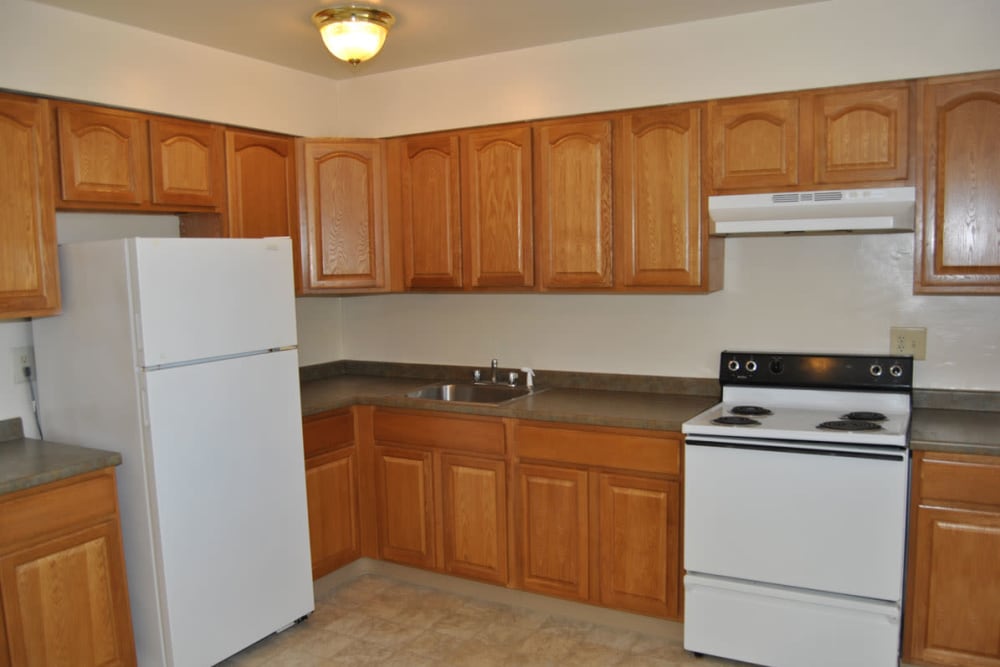 Edgewater Gardens Apartment Homes offers a kitchen in Long Branch, NJ