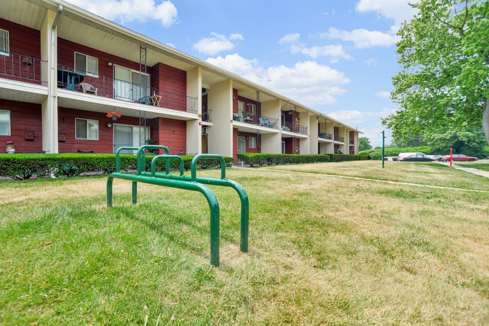 Outdoor Fitness Equipment at Edgewater Gardens Apartment Homes