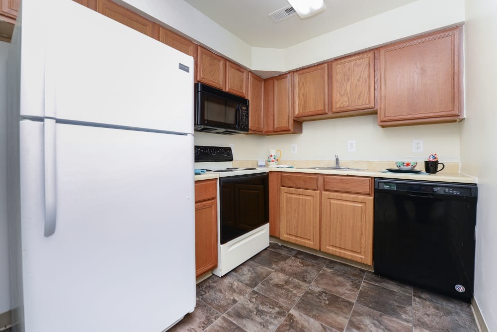 Kitchen at Tory Estates Apartment Homes in Clementon