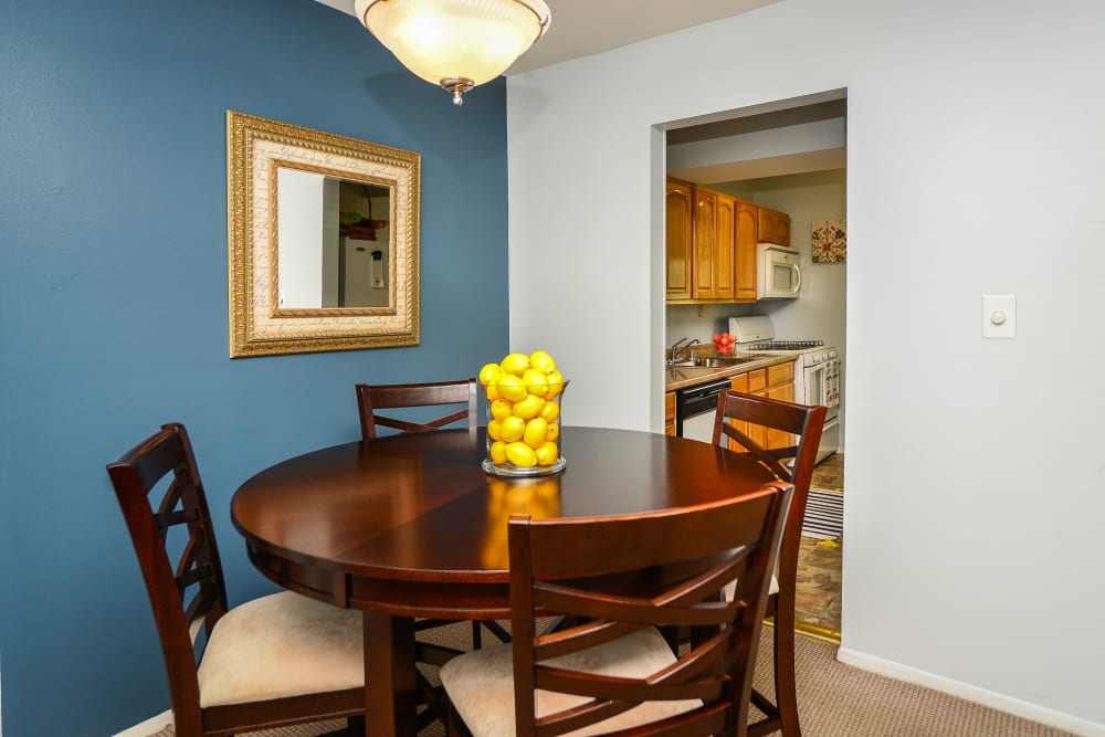 Dining room at Ross Ridge Apartment Homes in Baltimore, MD
