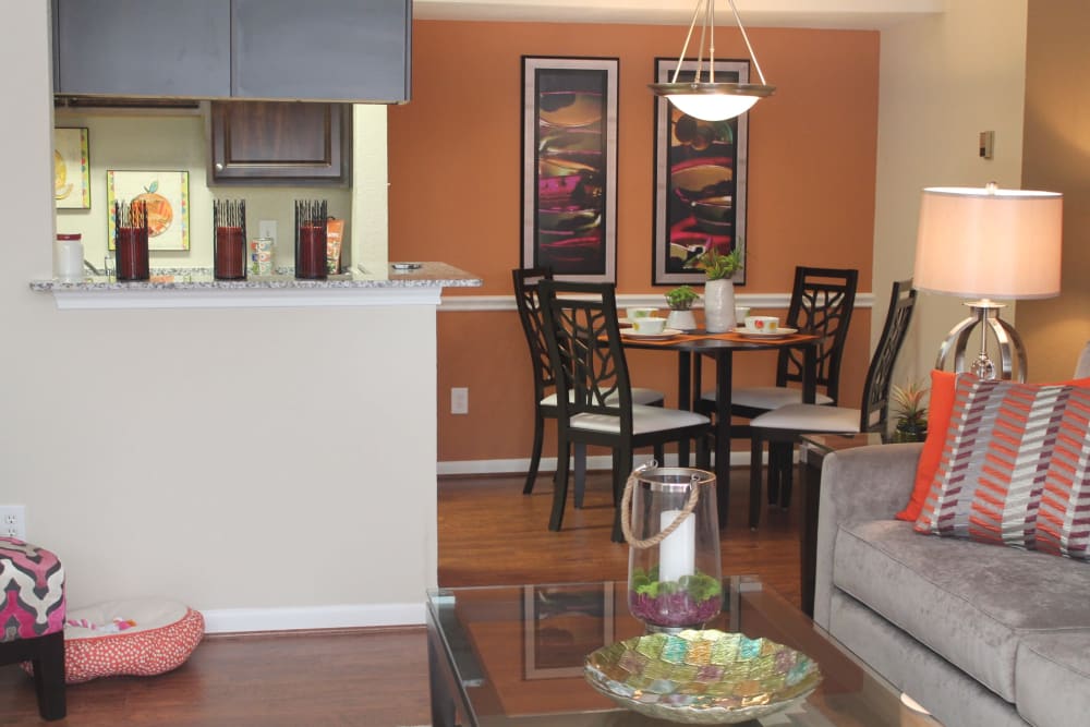 Photos of The Abbey at Conroe Apartments & Townhomes in Conroe, TX