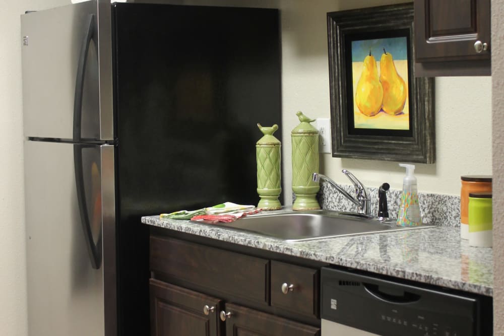 Photos of The Abbey at Conroe Apartments & Townhomes in Conroe, TX