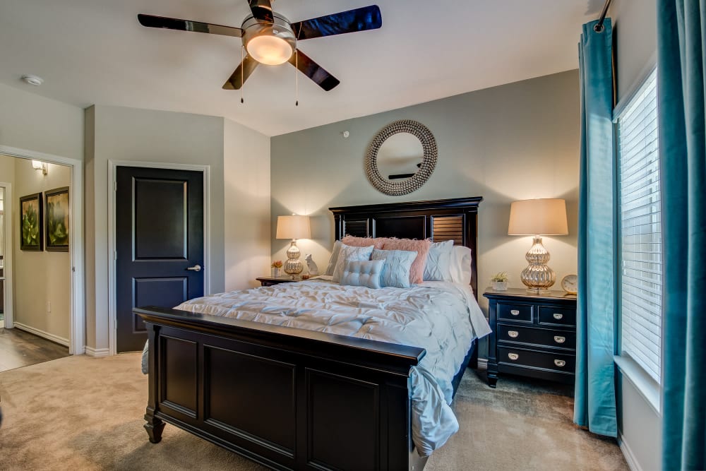 Modern bedrooms at The Abbey at Dominion Crossing in San Antonio, Texas