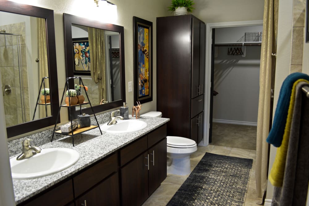 Spacious bathrooms at The Abbey at Dominion Crossing in San Antonio, Texas