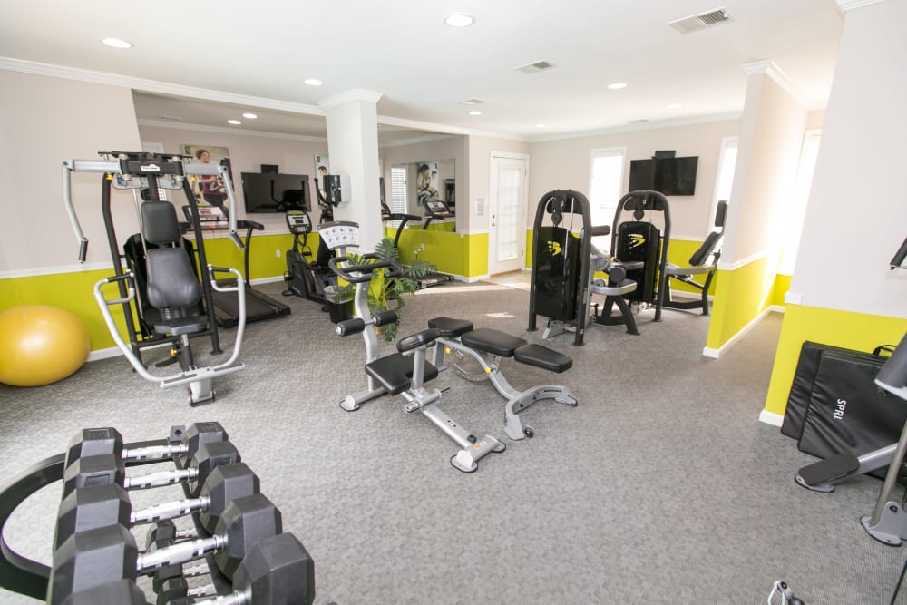 Quail Hollow Apartment Homes offers a fitness center in Glen Burnie, Maryland