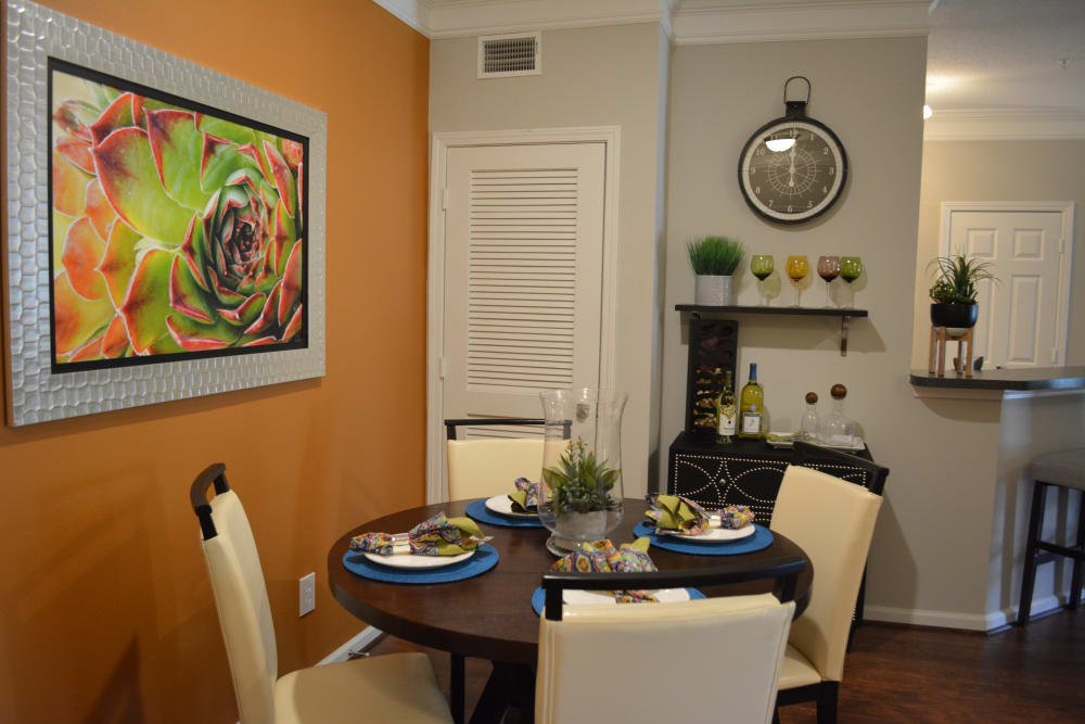 Modern dining rooms at The Abbey at Eagles Landing in Stockbridge, Georgia