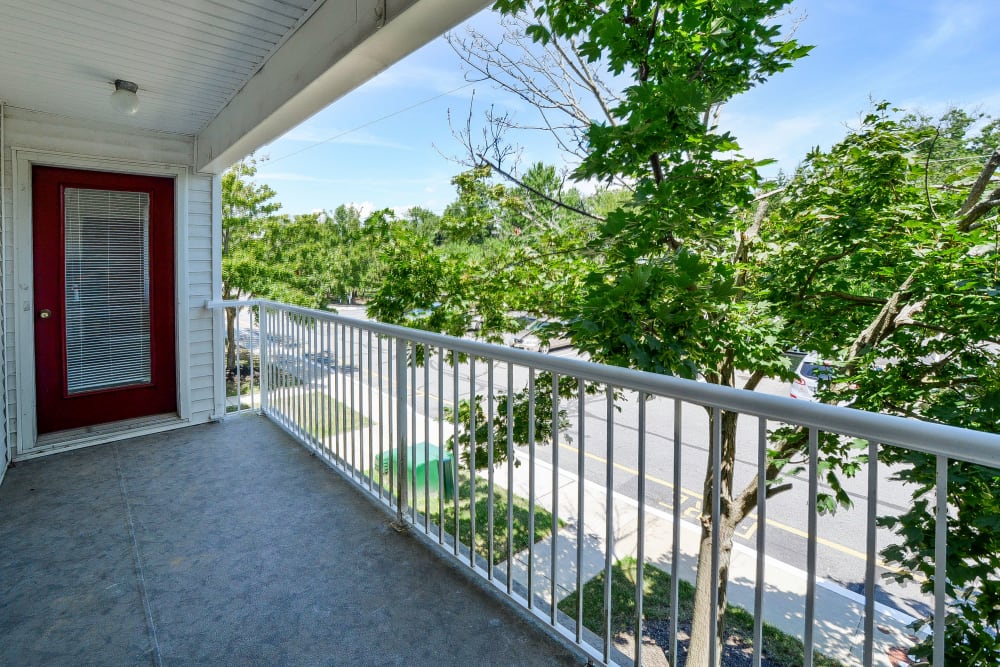 Seagrass Cove Apartment Homes offers a private balcony in Pleasantville, New Jersey
