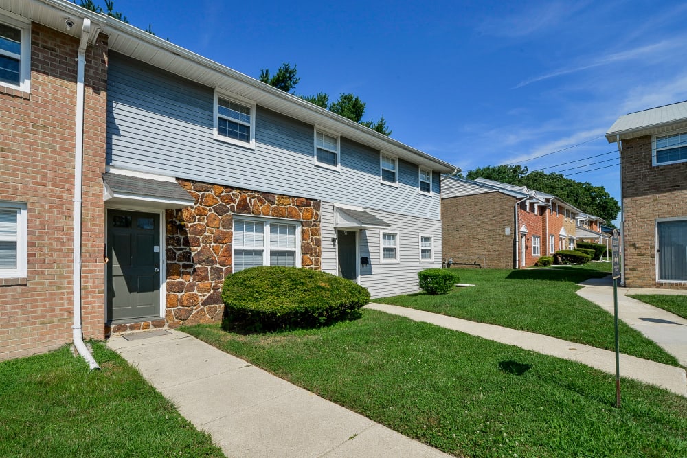 Apartments & Townhomes in Vineland, NJ Vineland Village