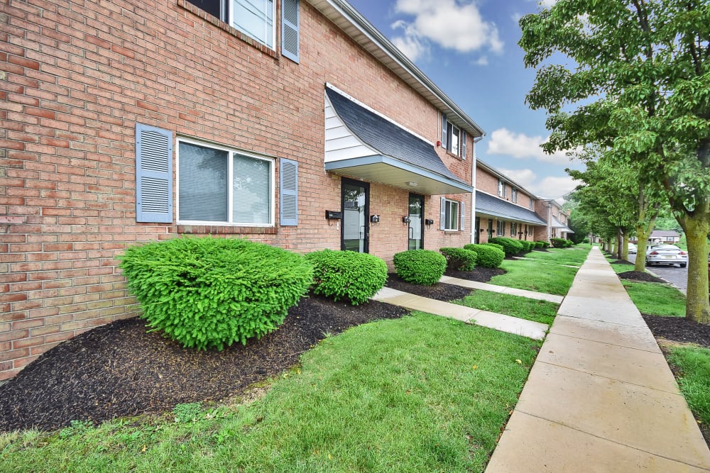 Walking paths at Warwick Terrace Apartment Homes in Somerdale, New Jersey