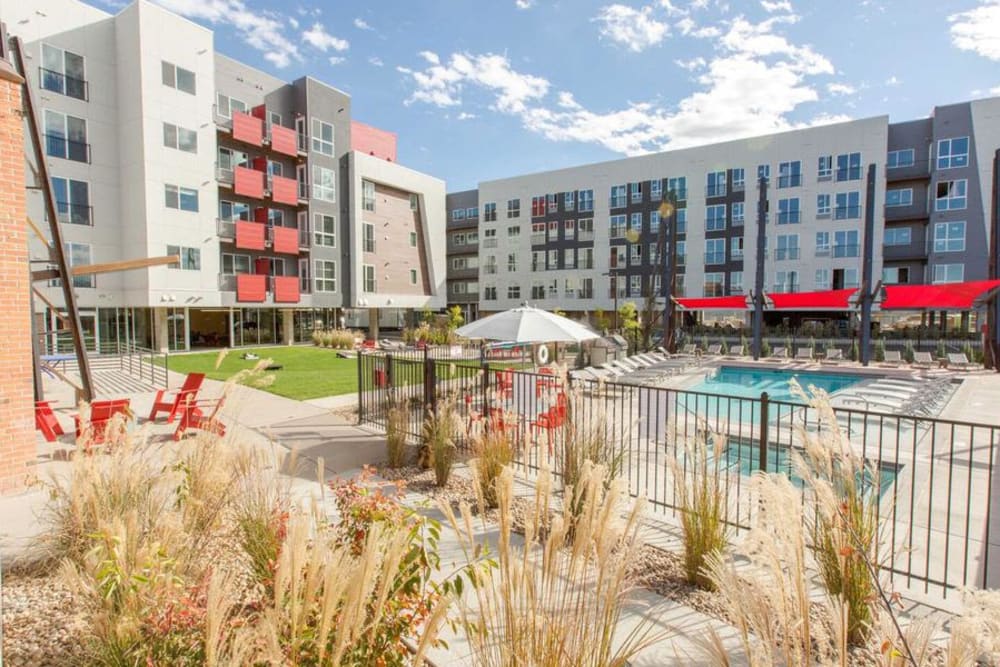 Exterior of Oxford Station Apartments in Englewood, Colorado