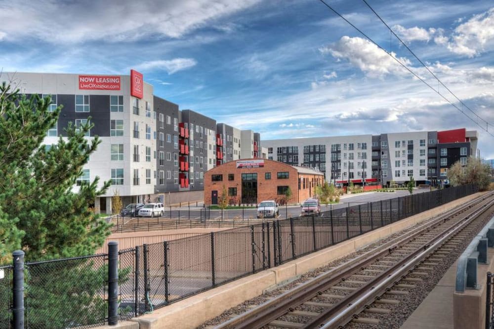 Exterior of Oxford Station Apartments in Englewood, CO