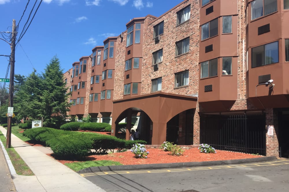 Photos of Regency Place Apartments in Hartford, Connecticut