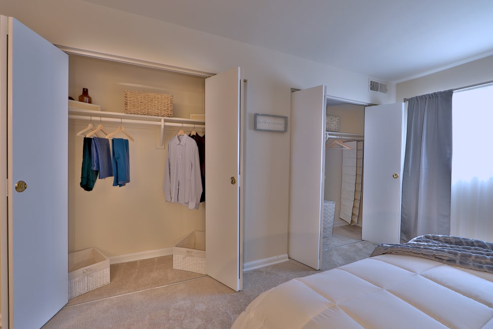 Apartments with Spacious Closets in Temple Hills, Maryland