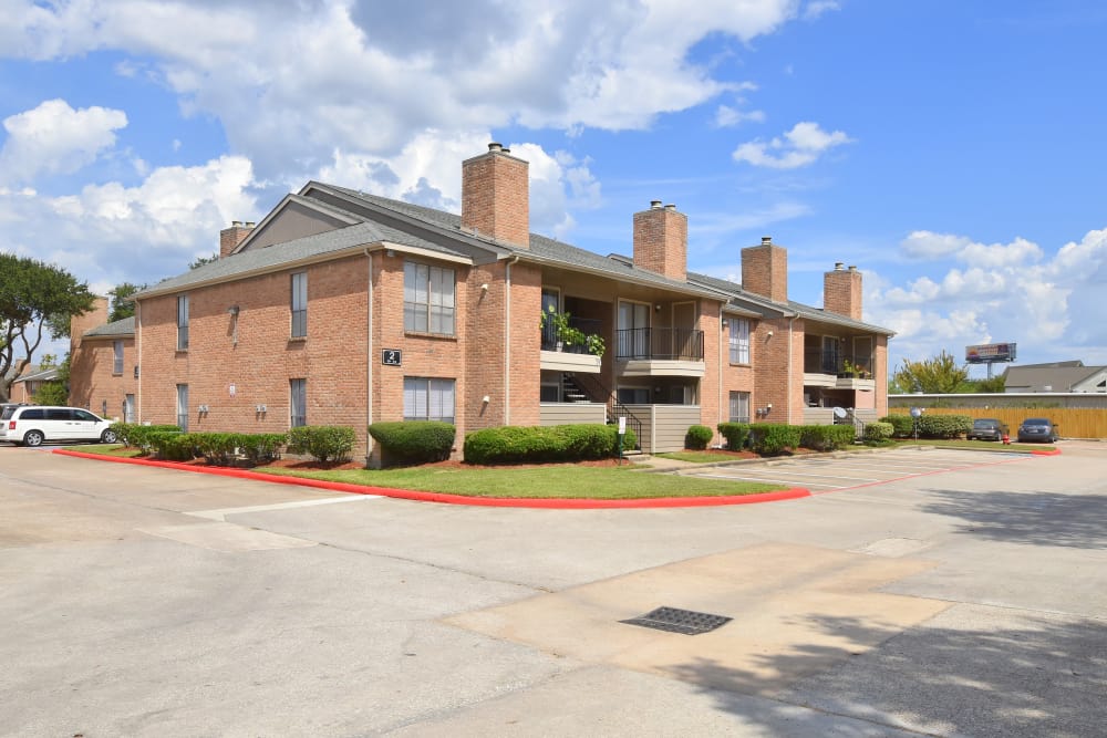 Photos of Humble Apartments with Air Conditioning