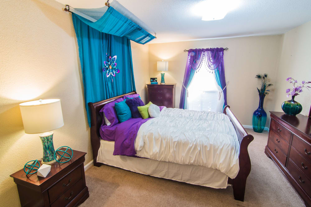 Humble, TX Apartments near Fall Creek Northlake Manor Apartments