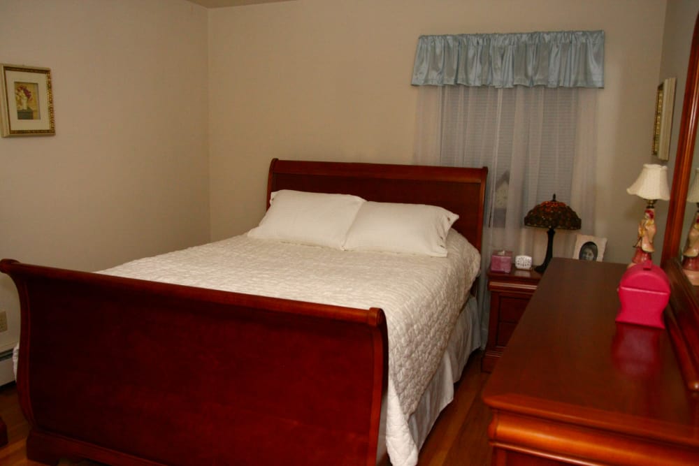 Cedar Grove, NJ Apartments near Verona | Pompton Gardens