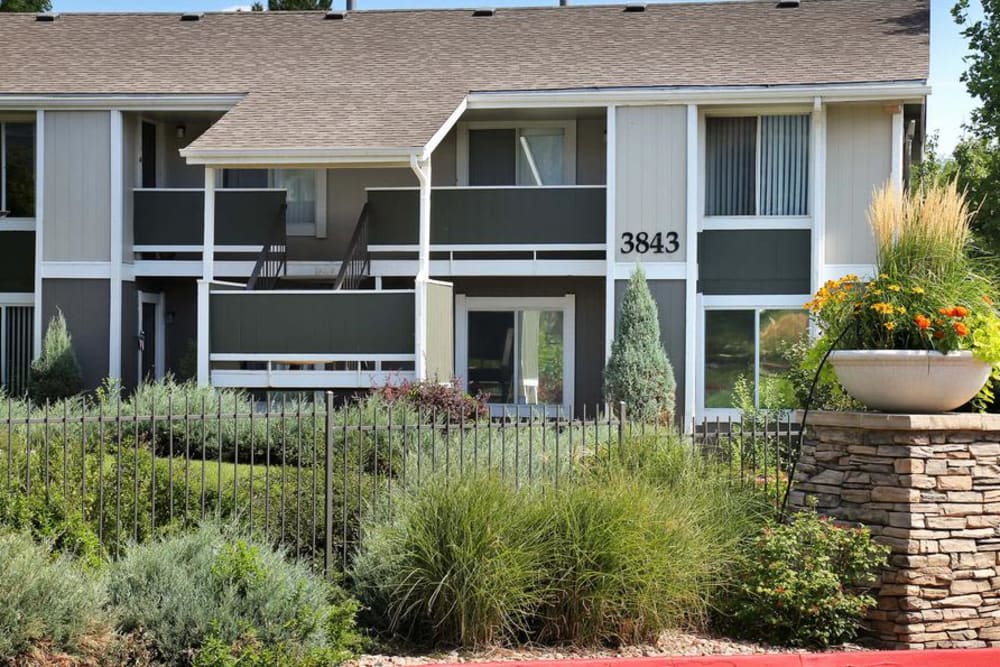 Exterior of Broadmoor Ridge Apartment Homes in Colorado Springs, CO