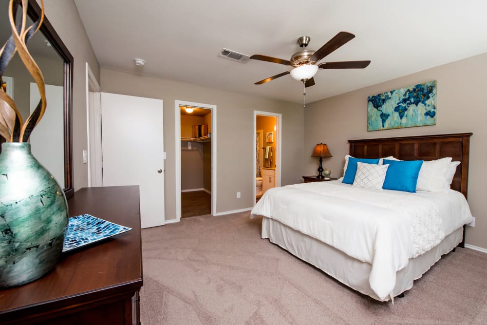 Bedroom at Carrollton Park of North Dallas