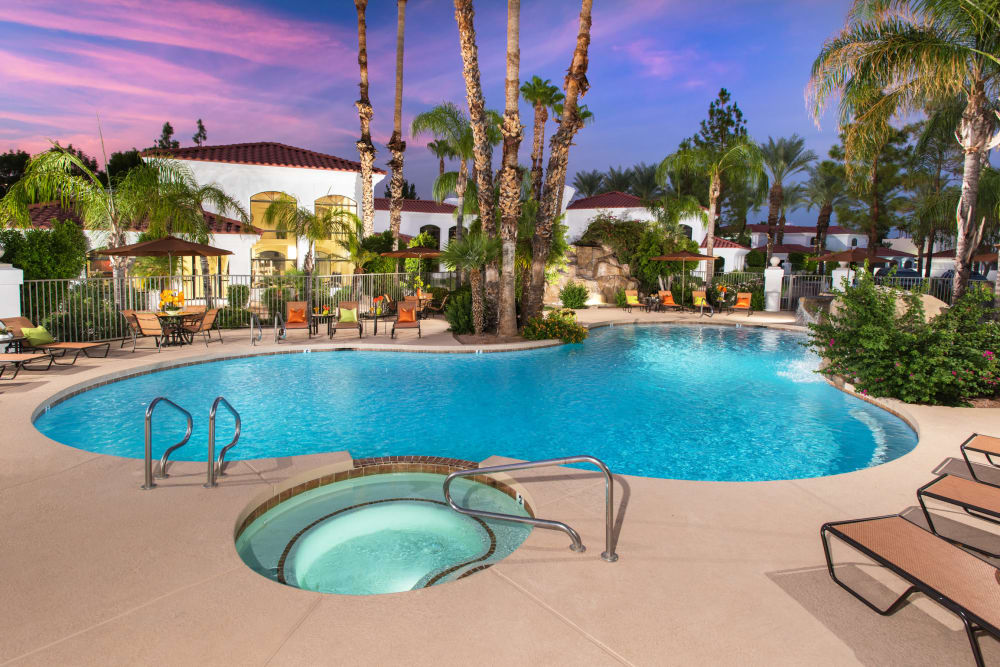 Luxury swimming pool at San Antigua in McCormick Ranch in Scottsdale, Arizona