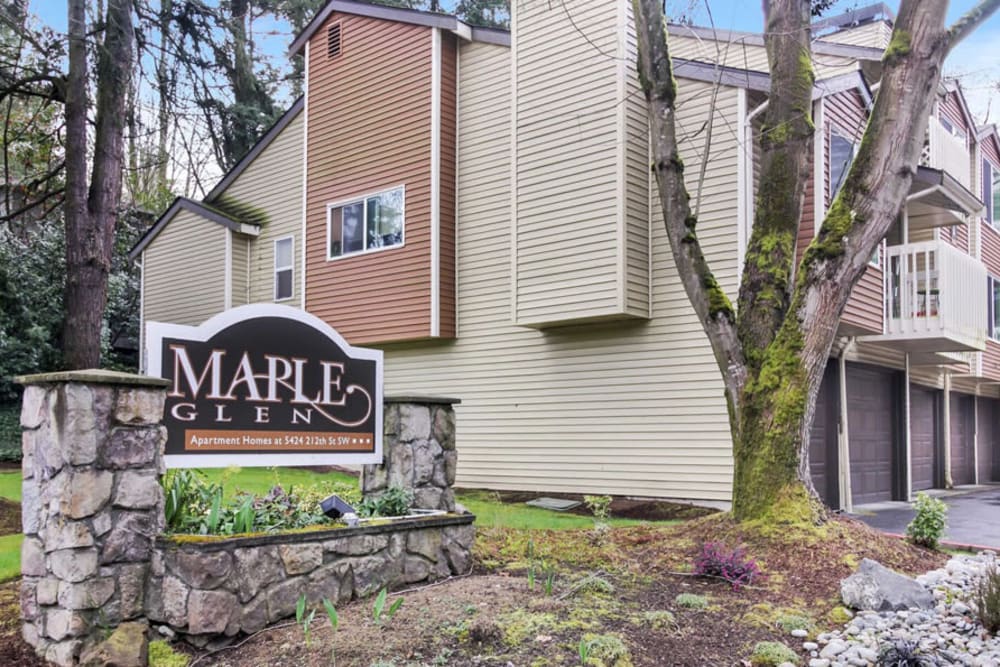 Photos of Maple Glen Apartments in Mountlake Terrace