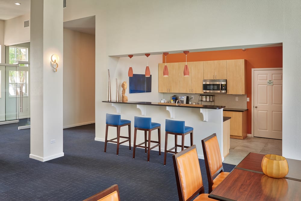 clubhouse at Villas at Homestead Apartments in Englewood