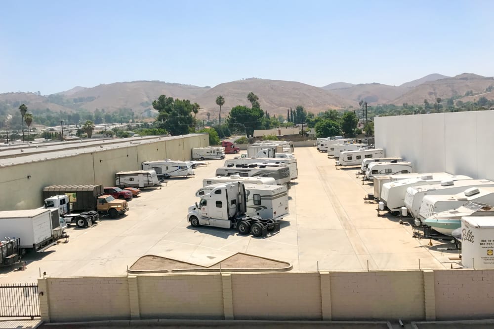 Self Storage Units Riverside Ca Storquest Storage At Storquest Self In Riverside Ca