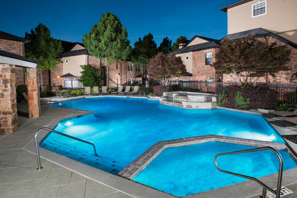 Swimming Pool and outdoor spa at Villas at Parkside