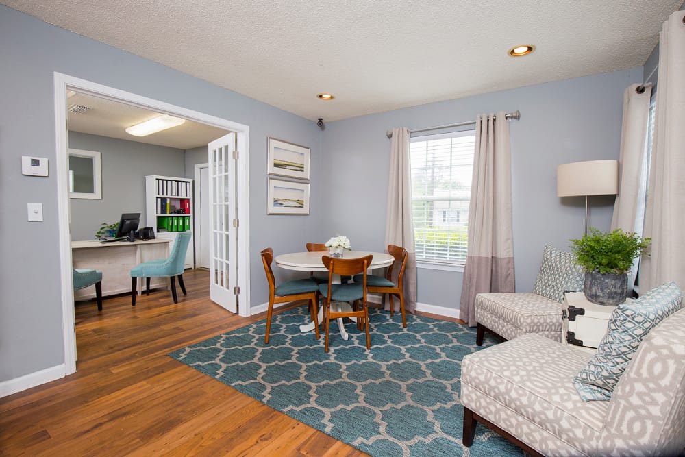 photos of gregory lane in acworth ga