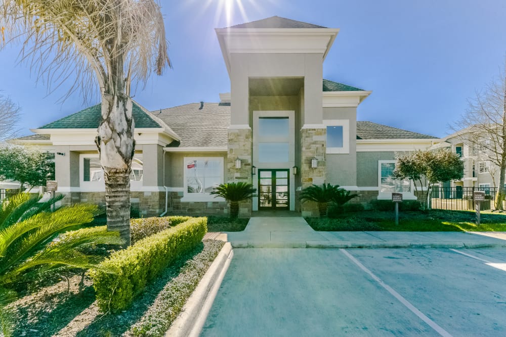 Richmond, TX Apartments near Sugar Land | The Villas at River Park West