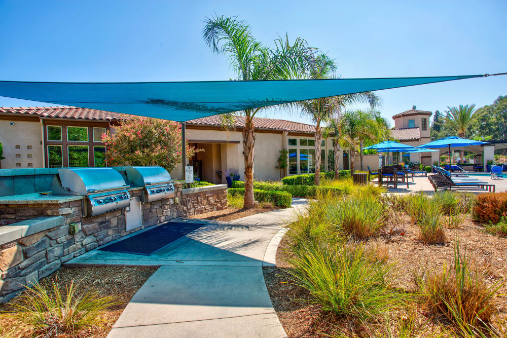 sun sail covered BBQ area at Palisades Sierra Del Oro in Corona,CA