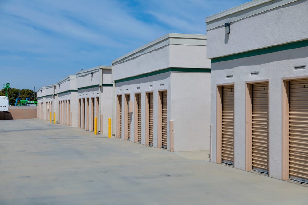 Exterior units at Citizens Storage in Camarillo, CA