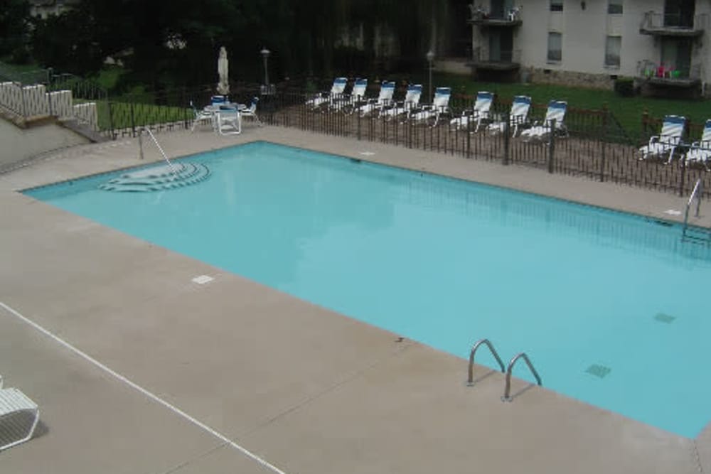 Swimming pool at Hickory Creek Apartments & Townhomes in Nashville, Tennessee