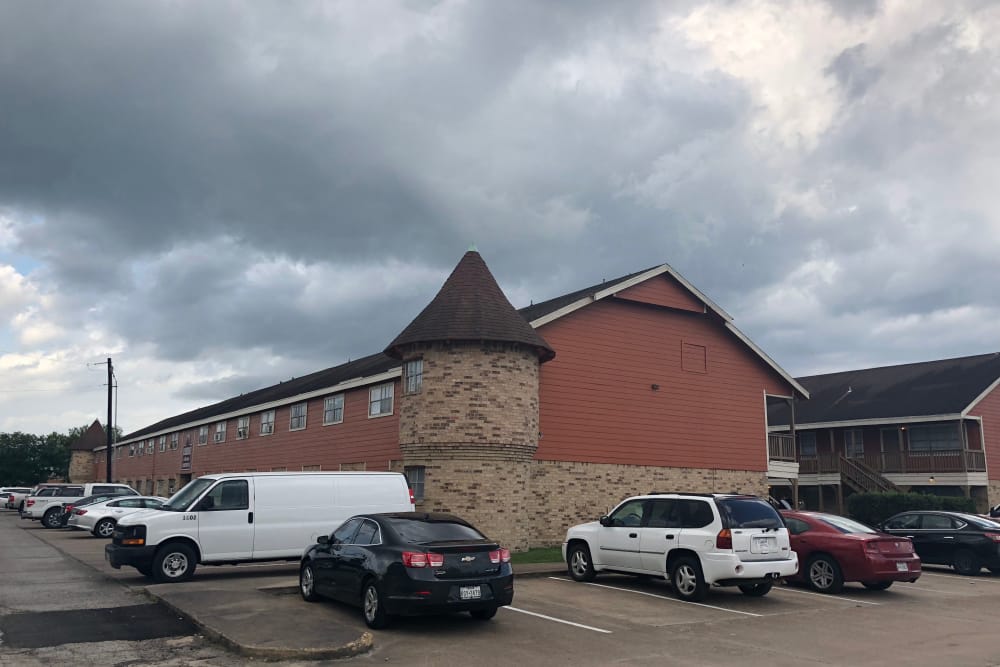 Exterior of Cambridge in the Groves in Groves, Texas