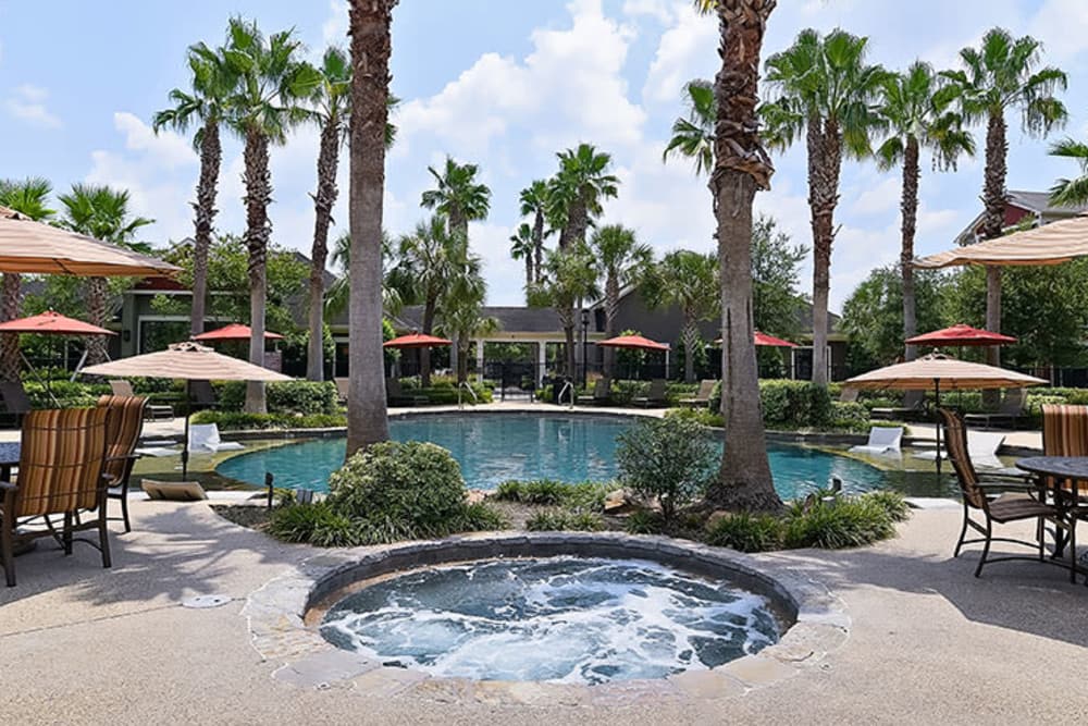 Photos of Bristol Place Apartments in Baton Rouge, LA