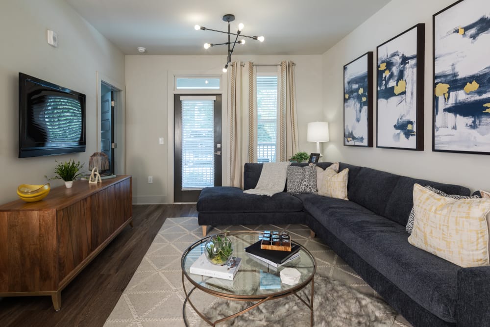 Leigh House Apartment Homes for Rent in Northwest Raleigh, NC