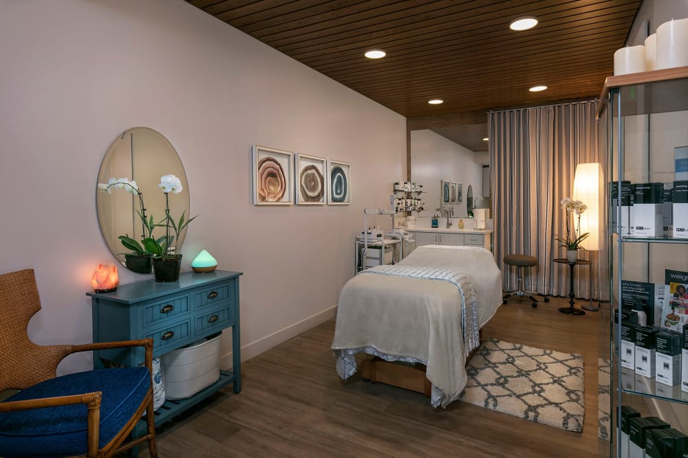 Luxurious spa at Clearwater at Riverpark in Oxnard, California