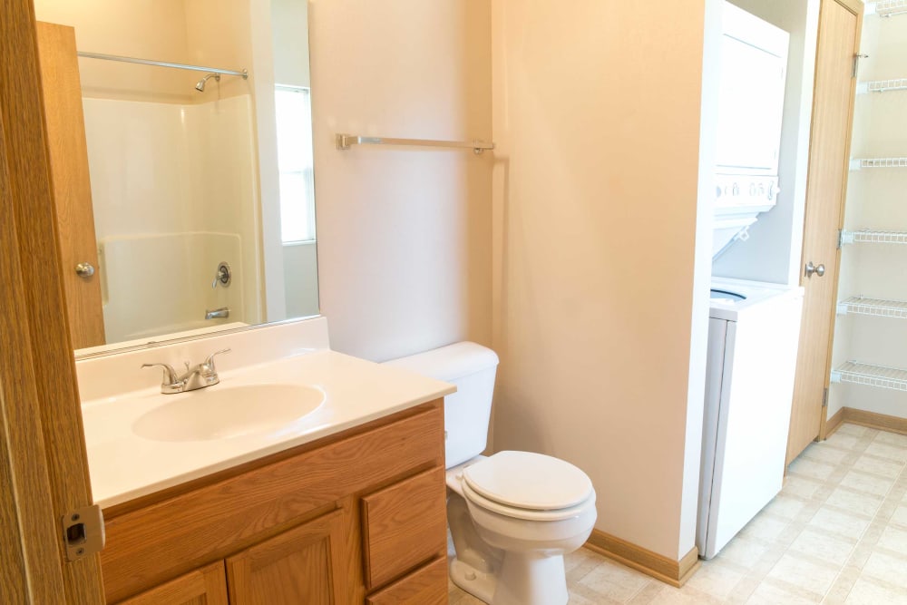 Ames Apartments Amp Townhomes For Rent Crown Point Apartments