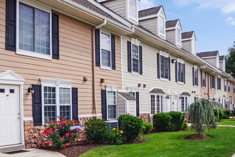 Apartments and Townhomes in Hatfield, PA Montgomery Manor