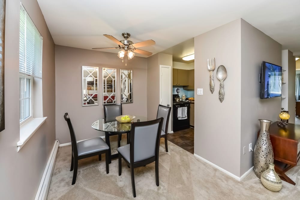 Dining Area at Camp Hill Plaza Apartment Homes in Camp Hill, Pennsylvania