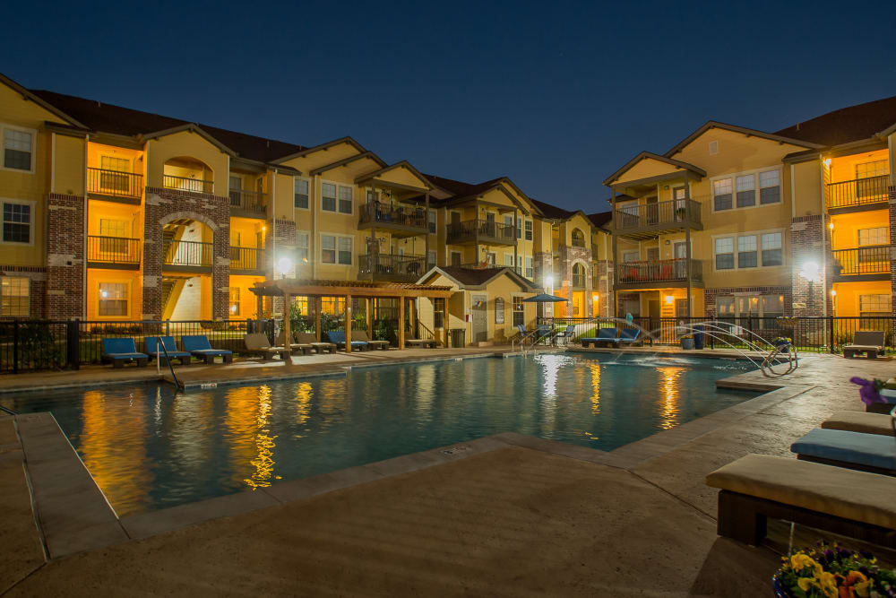 Apartments for Rent in South Moore, OK Mission Point Apartments