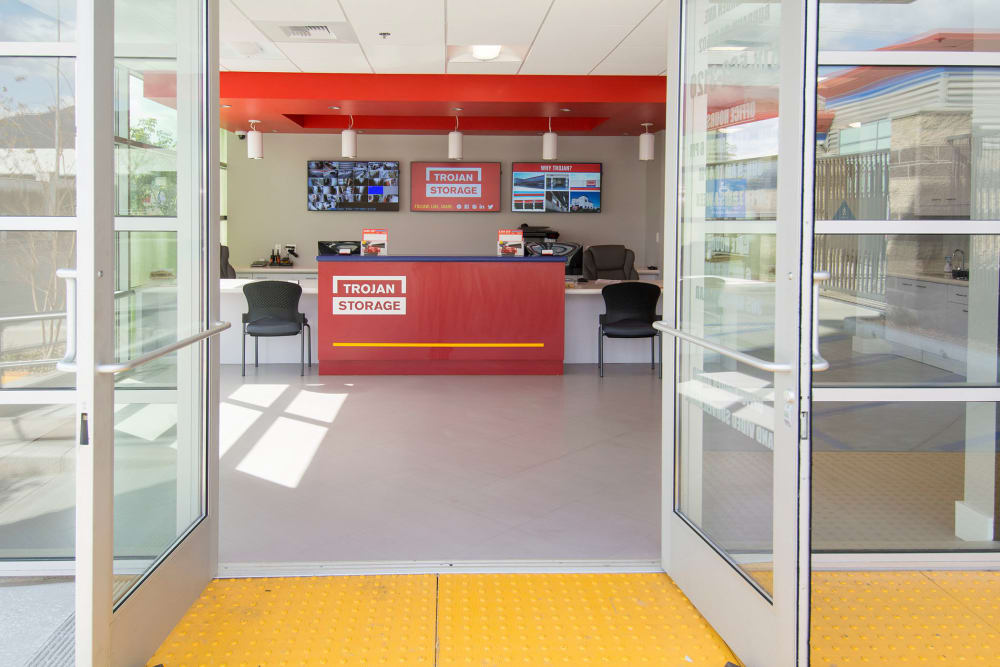 Self Storage Units Burbank, CA near Glendale | Trojan Storage