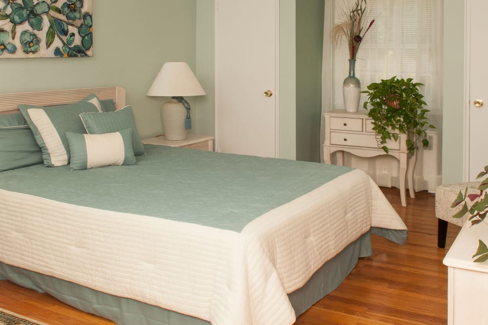 Enjoy a unique bedroom at Oakmont Park Apartments in Scranton, Pennsylvania