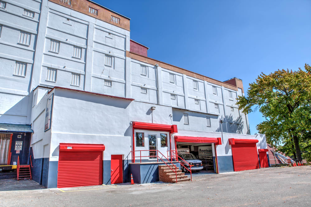 Drive up access at American Self Storage in Staten Island, New York