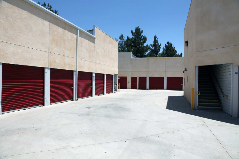 Ontario, CA Storage Features Trojan Storage