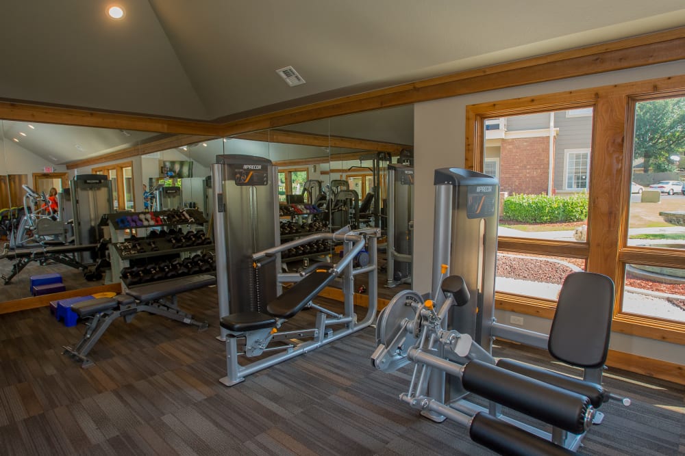 Fully equipped fitness center at Sheridan Pond in Tulsa, Oklahoma