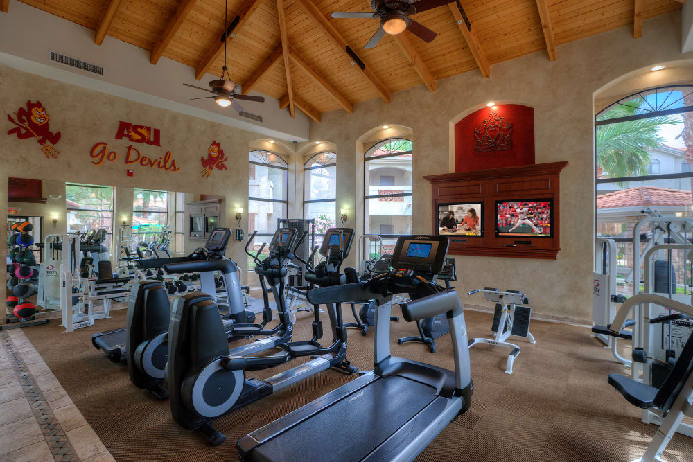 Onsite fitness center at San Marbeya in Tempe, Arizona