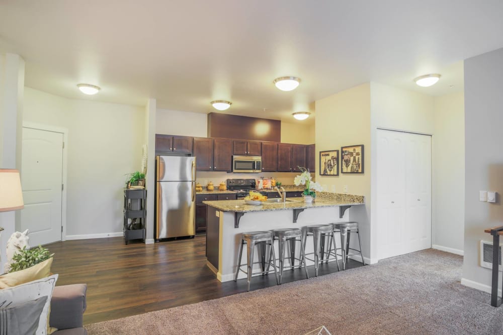 the breakfast bar in the kitchen at Keizer Station Apartments in Keizer, Oregon