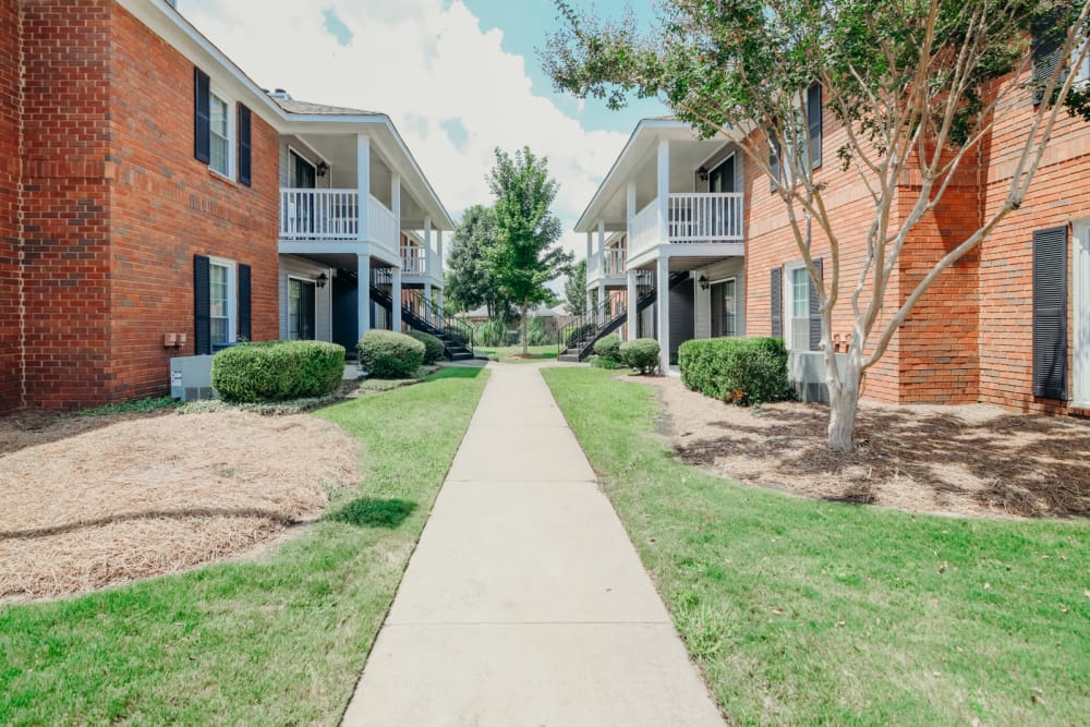 East Montgomery, AL Apartments for Rent | Halcyon Park Apartments