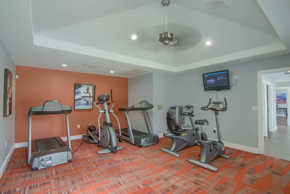 Photos of Heights at Battle Creek in Broken Arrow, OK