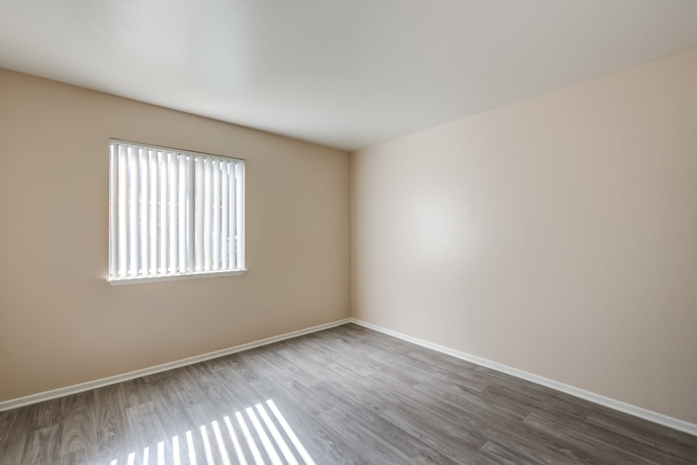 Photos of Granada Villas Apartment Homes in Lancaster, CA